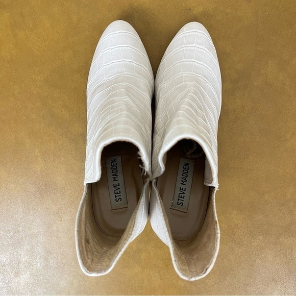 Steve‎ Madden Rookie Crocodile Pattern Ankle Bootie Size 7 Women - Picture 8 of 14